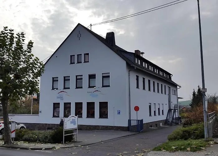 Laacher Lay Hotel 3*